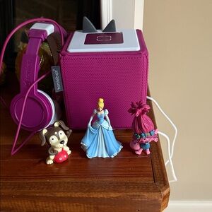 Tonies Pink Audio Box with Figures